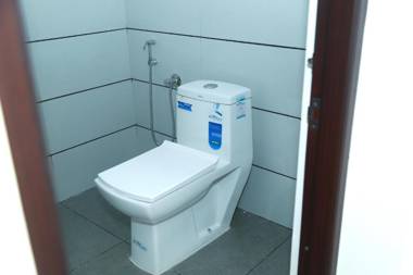 Hotel Annlin Surprise Kochi Airport