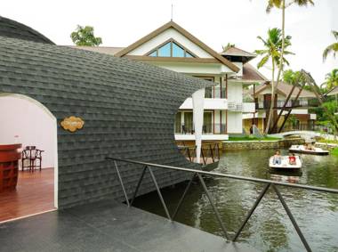 Lake Canopy Alleppey
