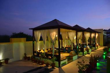 The Ambassador - Hotel & Conference Center