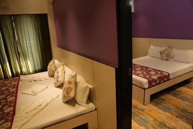 HOTEL MADNI ROYALE (50 Mtrs from Dargaah) Ajmer