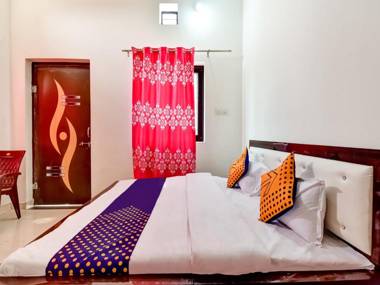 SPOT ON 77269 Shree Jagdmba Palace