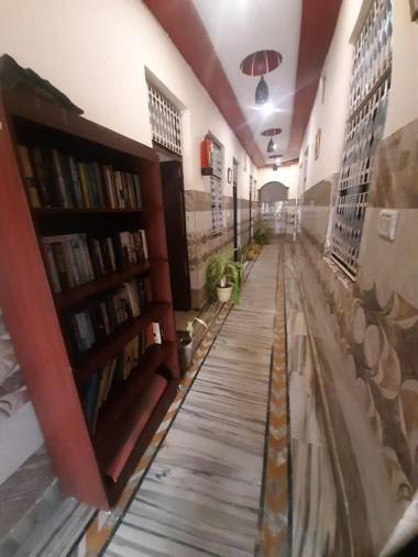 Friends Guest House and Hostel