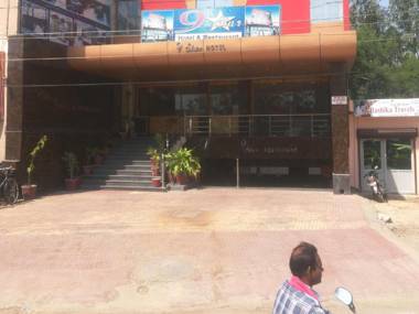 MD 9 Star Hotel