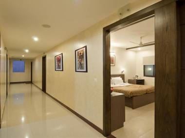 Hotel Crystal Retreat