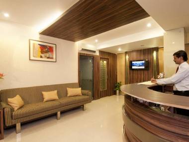 Hotel Crystal Retreat