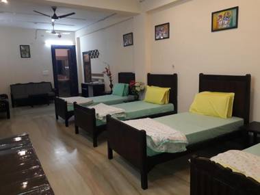 Pearl of Taj Home Stay