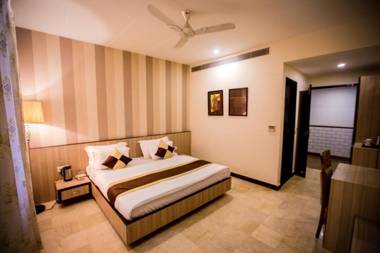 Hotel The City Square Agra