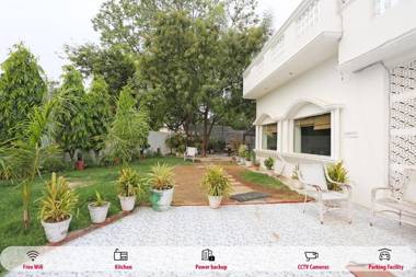 OYO 15201 The Marc Blu