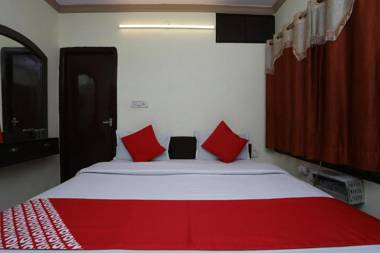 OYO 29411 Hotel Vanshika