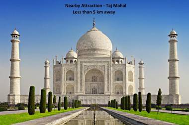 OYO 12750 Hotel Jalsa