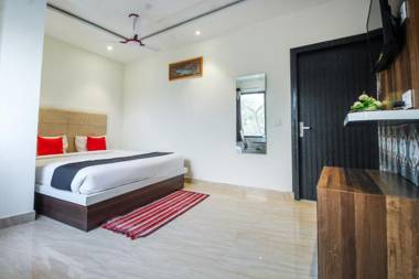 OYO 12750 Hotel Jalsa