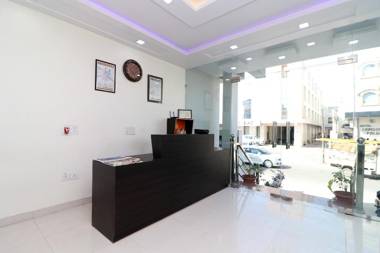 Oyo 33490 Hotel The Orient Tree