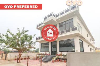 OYO 62646 Taj Classic