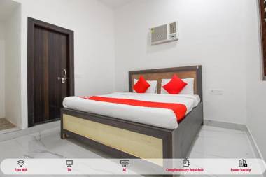 OYO 65072 Hotel JS Plaza