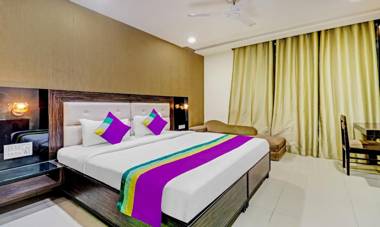 Hotel Light House Agra by Park Tree