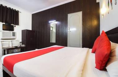 OYO 85003 Hotel Apollo Agra