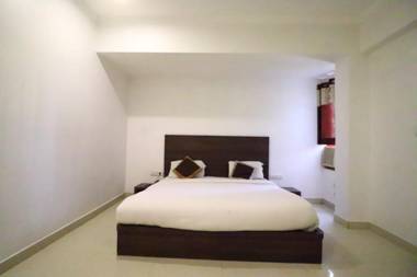 Goroomgo Castle View Agra