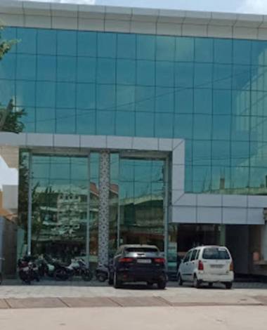 Hotel Sahib's Red Carpet - The Family & Corporate Hotel