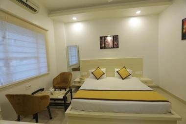 Hotel Sahib's Red Carpet - The Family & Corporate Hotel