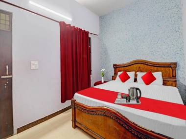 OYO flagship 89068 Knight Inn