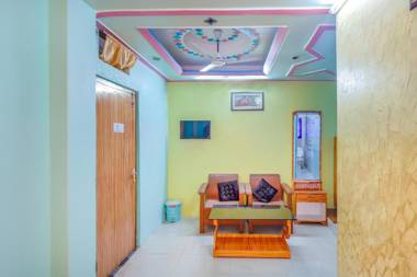 OYO 75159 Hotel Mayapur Palace