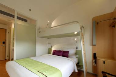 Hotel Caspia Pro Greater Noida