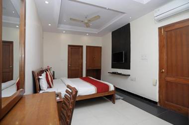 Capital O 14451 PremiumInn