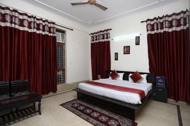 OYO 14625 Baani Abode