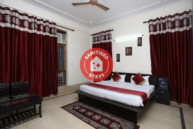 OYO 14625 Baani Abode