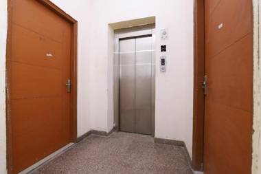 Capital O 28393 Diamond Plaza