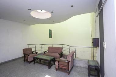 OYO 14015 Diamond Stays