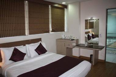 Hyphen Business Hotel