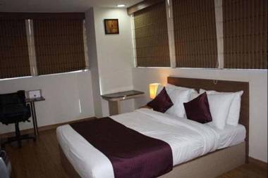 Hyphen Business Hotel