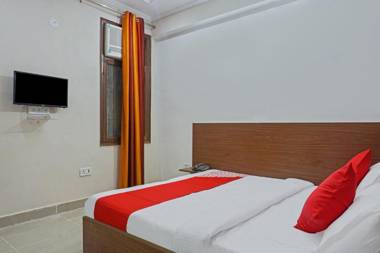 OYO 37169 Hotel Quadis