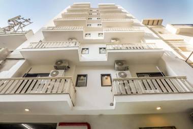 Vaccinated Staff- Collection O 45795 Le Noida Hotel Near Sector 76 Metro Station