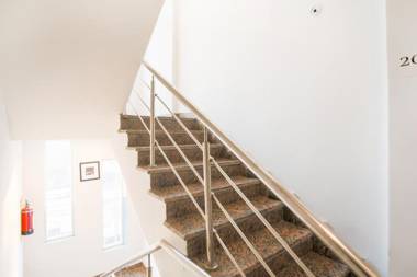 Vaccinated Staff - OYO 70960 DISCOVERY Key