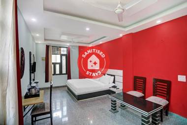 Townhouse 456 The Hotel Noida Grand