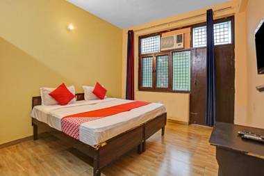 OYO 81892 Himani Residency