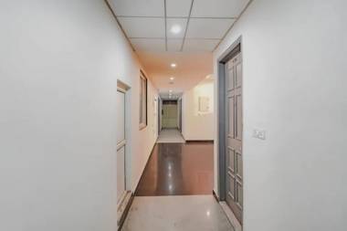 FabHotel Noida Express