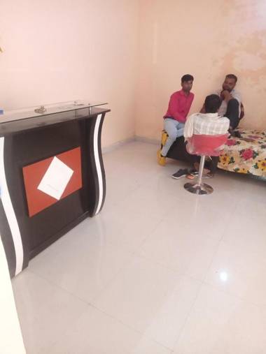 OYO 82951 Umang Plaza