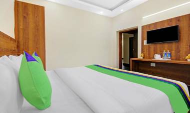 Treebo Trend The Eden Roc