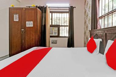 OYO 85528 Metro Inn Residency