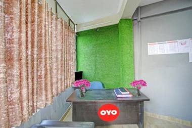 OYO 87897 Hotel Sky Inn