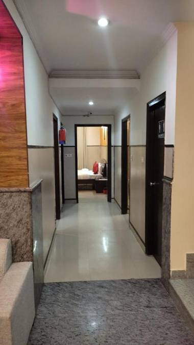 Hotel Elite Peak Noida