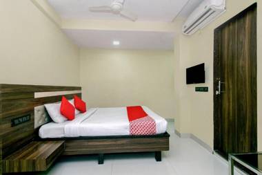 OYO 23656 Parimeet Hotel