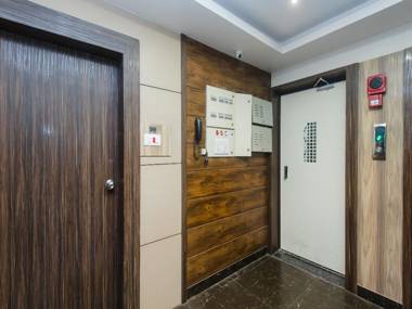 OYO 12894 Bunty Residency