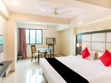 Collection O 36215 Hotel Pearl Residency