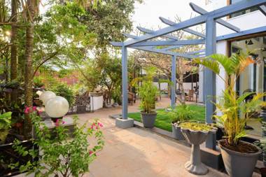 Living Room by Seasons Goa