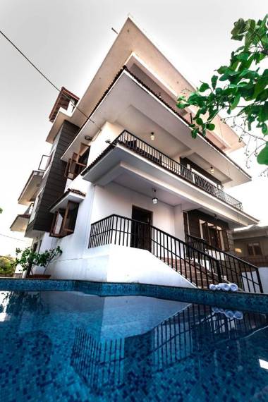 Thor Villa 5BHK-Private Pool-Cook-Caretaker