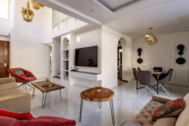 Casa Amore Luxury 3 Bedroom Villa in Assagao North Goa